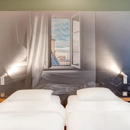 Отель Louveciennes 2*
